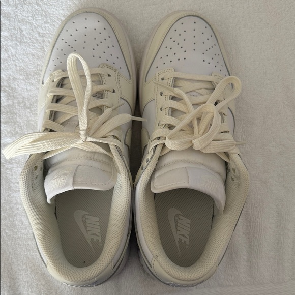 Nike Dunk Low White and Sail Coconut Milk - Picture 6 of 6